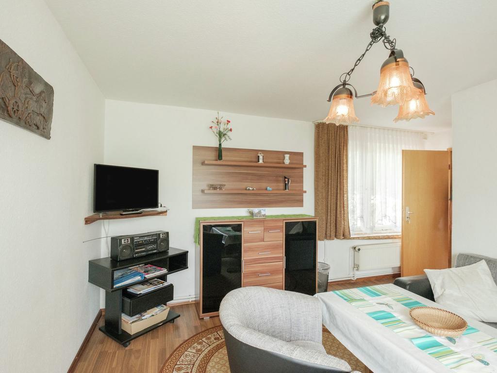 Attractive Bungalow In Ilsenburg With Terrace Exterior foto