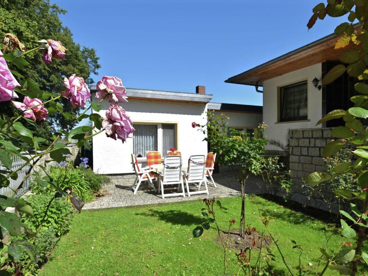 Attractive Bungalow In Ilsenburg With Terrace Exterior foto